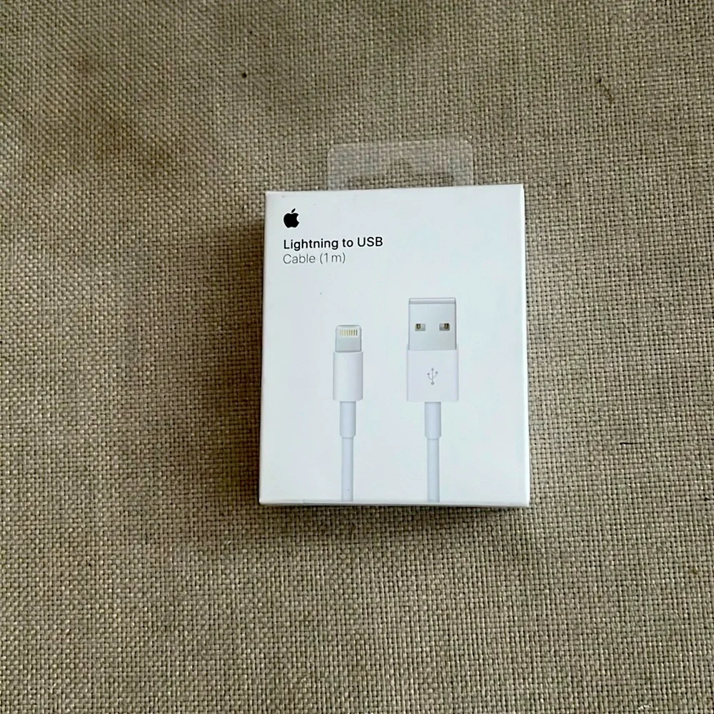 New Apple Lighting To USB Cable 1m NWB Unique